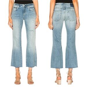AMO Kick Crop Jeans in Sweet Cheeks